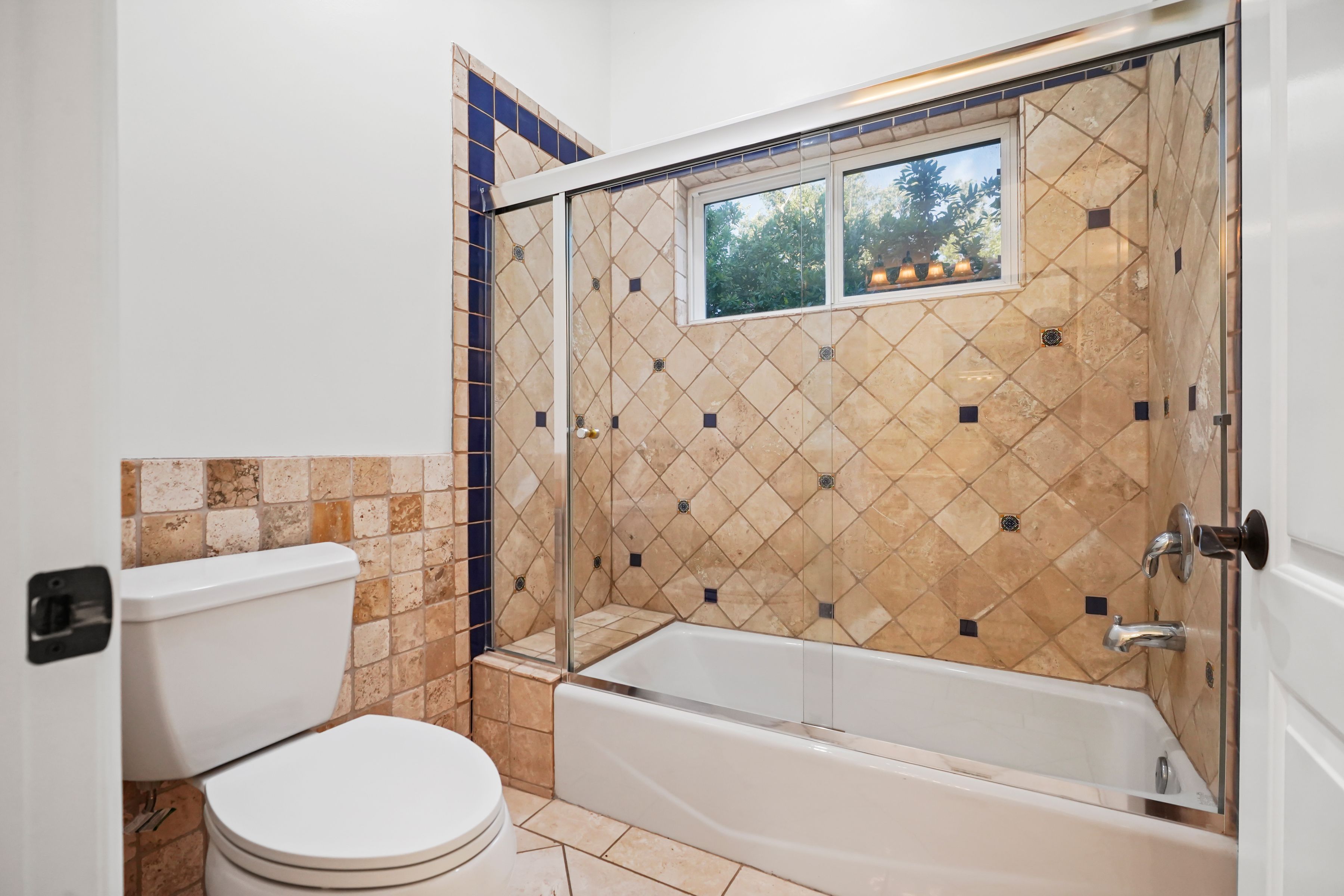  13164 Magnolia Boulevard - 物件實景