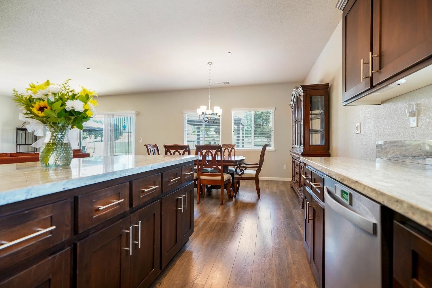 Ione, California, 95640, United States, 4 Bedrooms Bedrooms, ,3 BathroomsBathrooms,Residential,For Sale,1975203