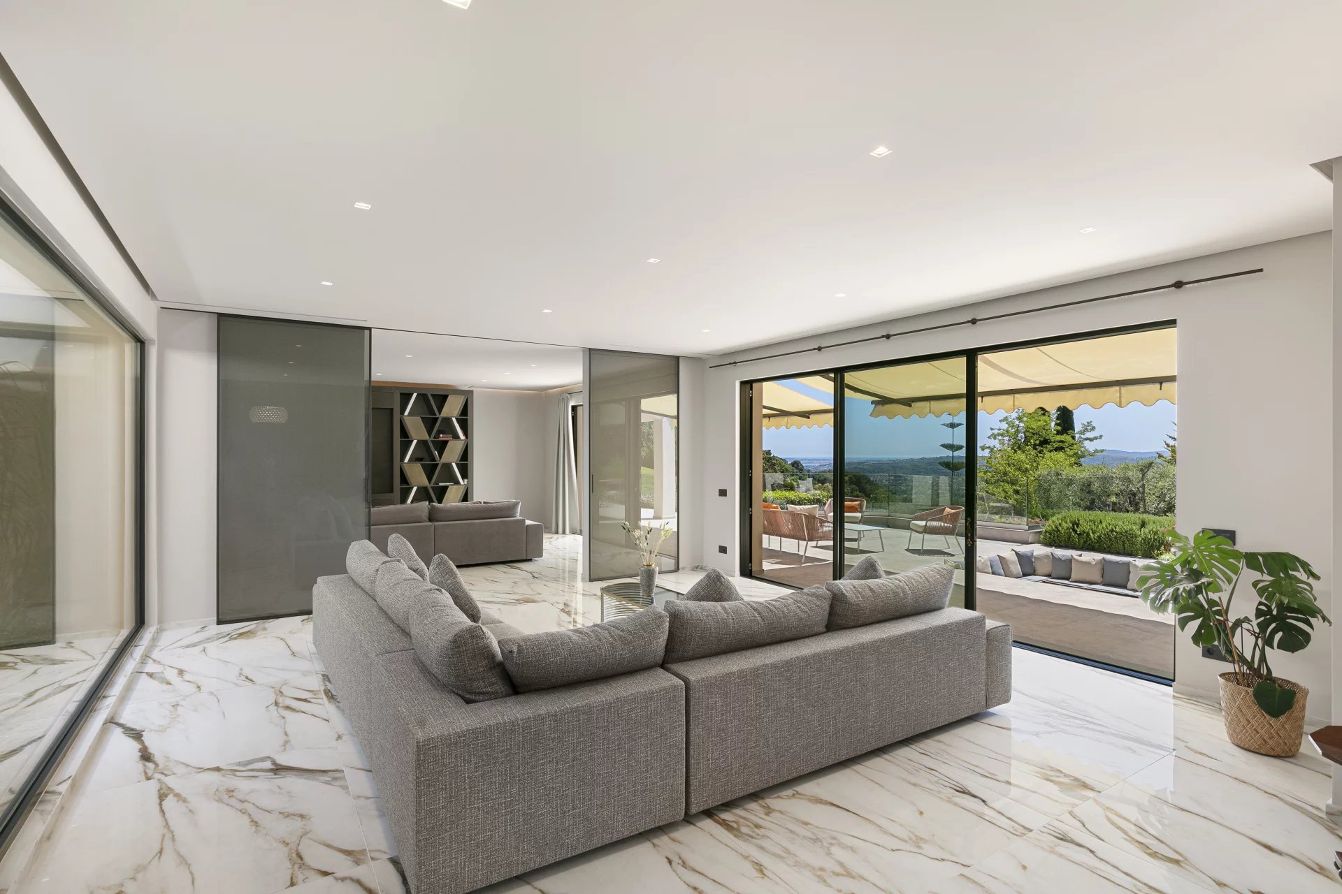 Saint-Paul-de-Vence, Provence-Alpes-Côte d’Azur, 06570, FR, 10 Bedrooms Bedrooms, ,14 BathroomsBathrooms,Residential,For Sale,1819144