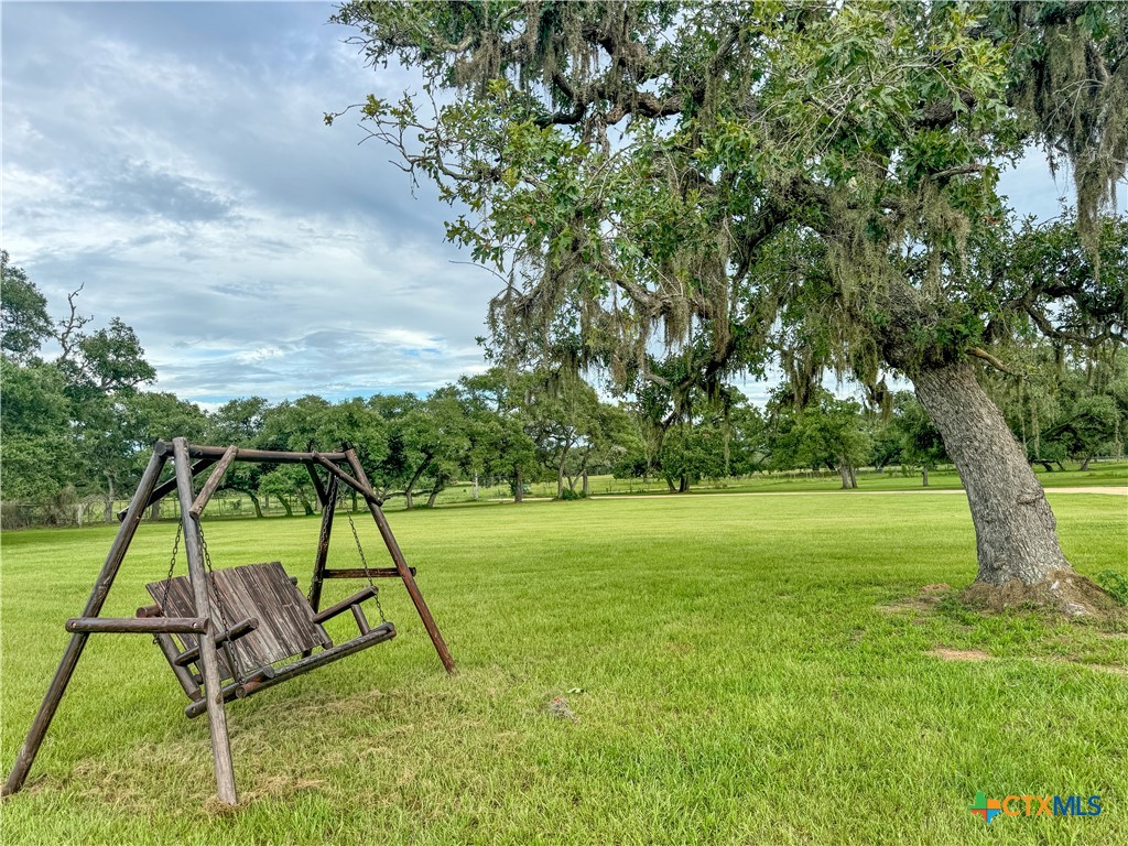 6072 County Road 122, Hallettsville, Texas, 77964, United States, 4 Bedrooms Bedrooms, ,2 BathroomsBathrooms,Residential,For Sale,6072 County Road 122,1589368