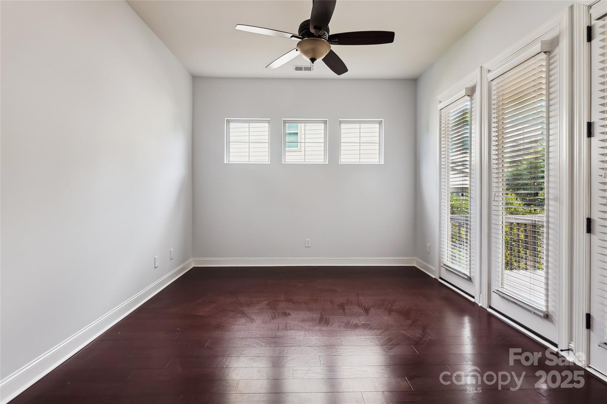 Fort Mill, South Carolina, 29708, United States, 5 Bedrooms Bedrooms, ,5 BathroomsBathrooms,Residential,For Sale,1896141