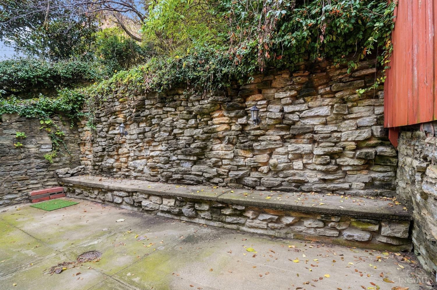 Cincinnati, Ohio, 45202, United States, 3 Bedrooms Bedrooms, ,2 BathroomsBathrooms,Residential,For Sale,2002925