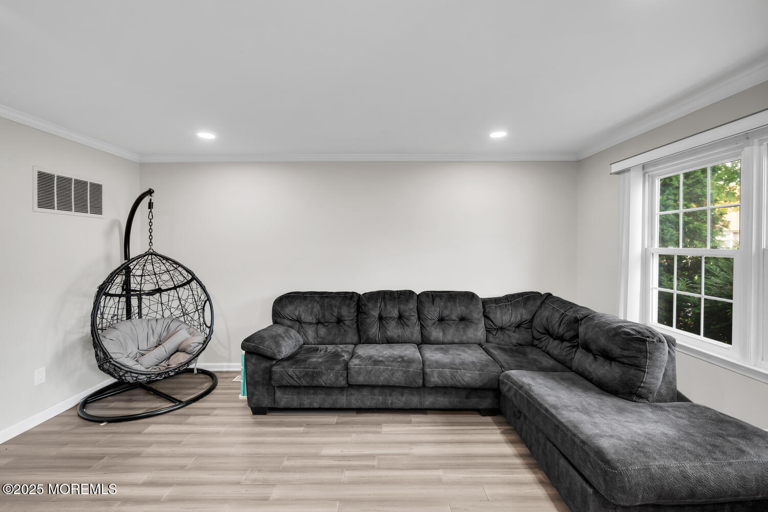 Hazlet, New Jersey, 07730, United States, 3 Bedrooms Bedrooms, ,2 BathroomsBathrooms,Residential,For Sale,1987354