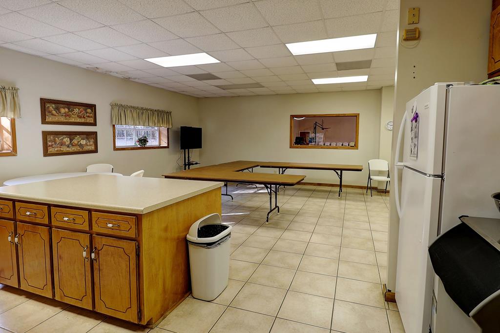 Headland, Alabama, 36345, United States, 5 Bedrooms Bedrooms, ,2 BathroomsBathrooms,Residential,For Sale,1991013