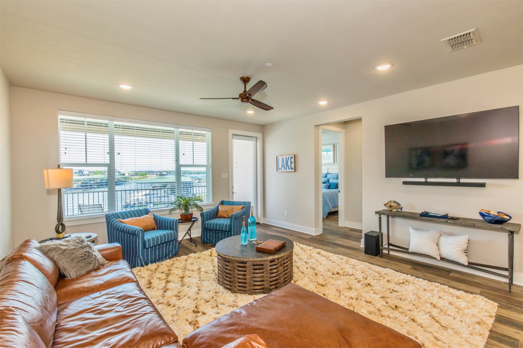 Possum Kingdom Lake, Texas, 76449, United States, 2 Bedrooms Bedrooms, ,2 BathroomsBathrooms,Residential,For Sale,1976115