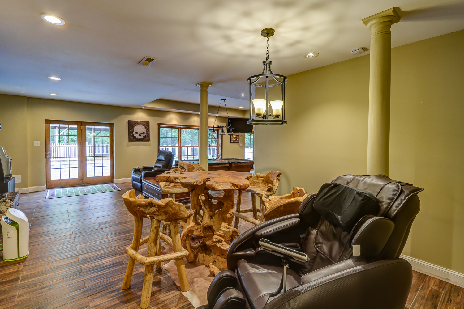 Appomattox, Virginia, 24522, United States, 4 Bedrooms Bedrooms, ,Residential,For Sale,1905819