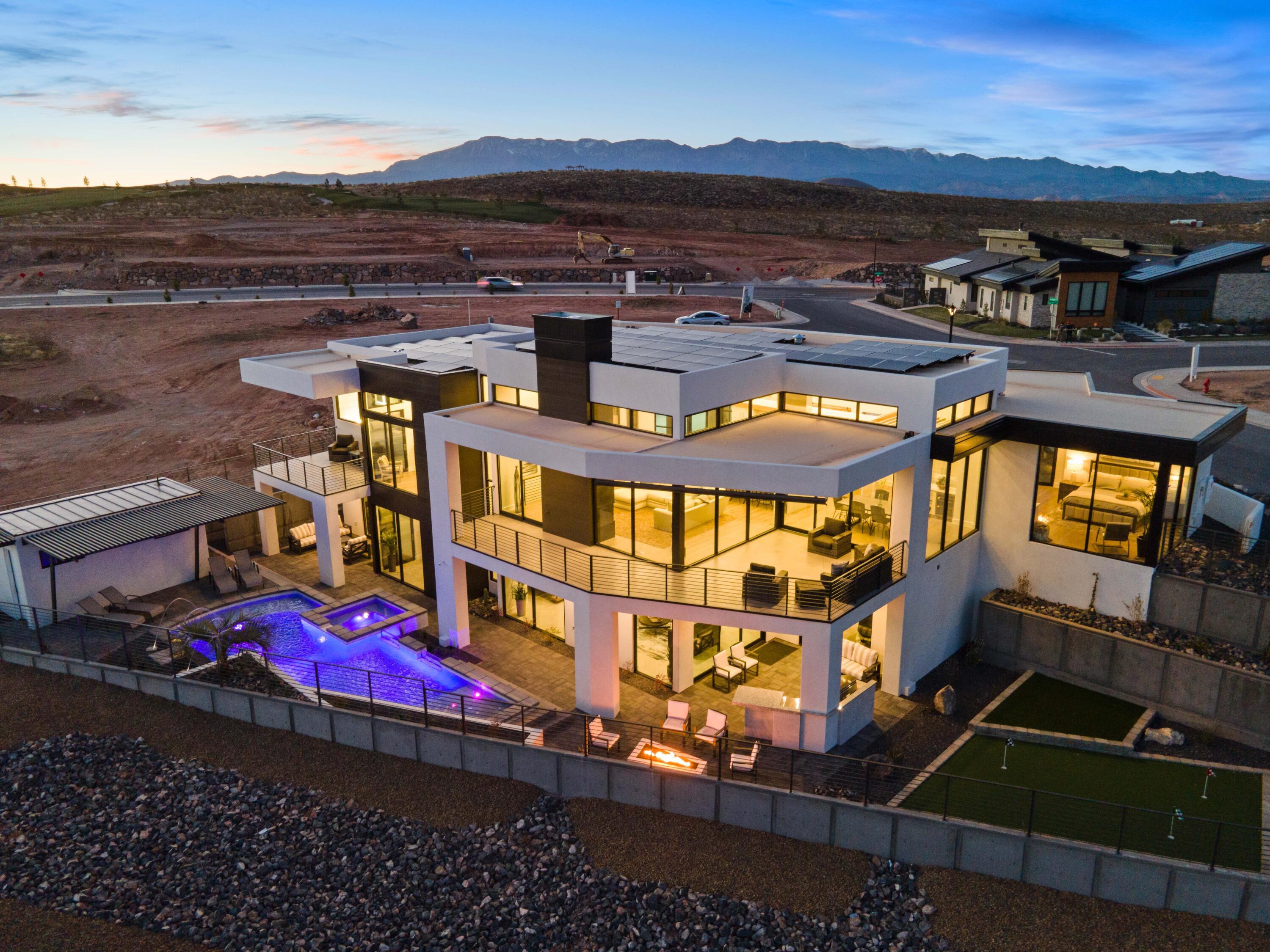 Hurricane, Utah, 84737, United States, 5 Bedrooms Bedrooms, ,5 BathroomsBathrooms,Residential,For Sale,1843494