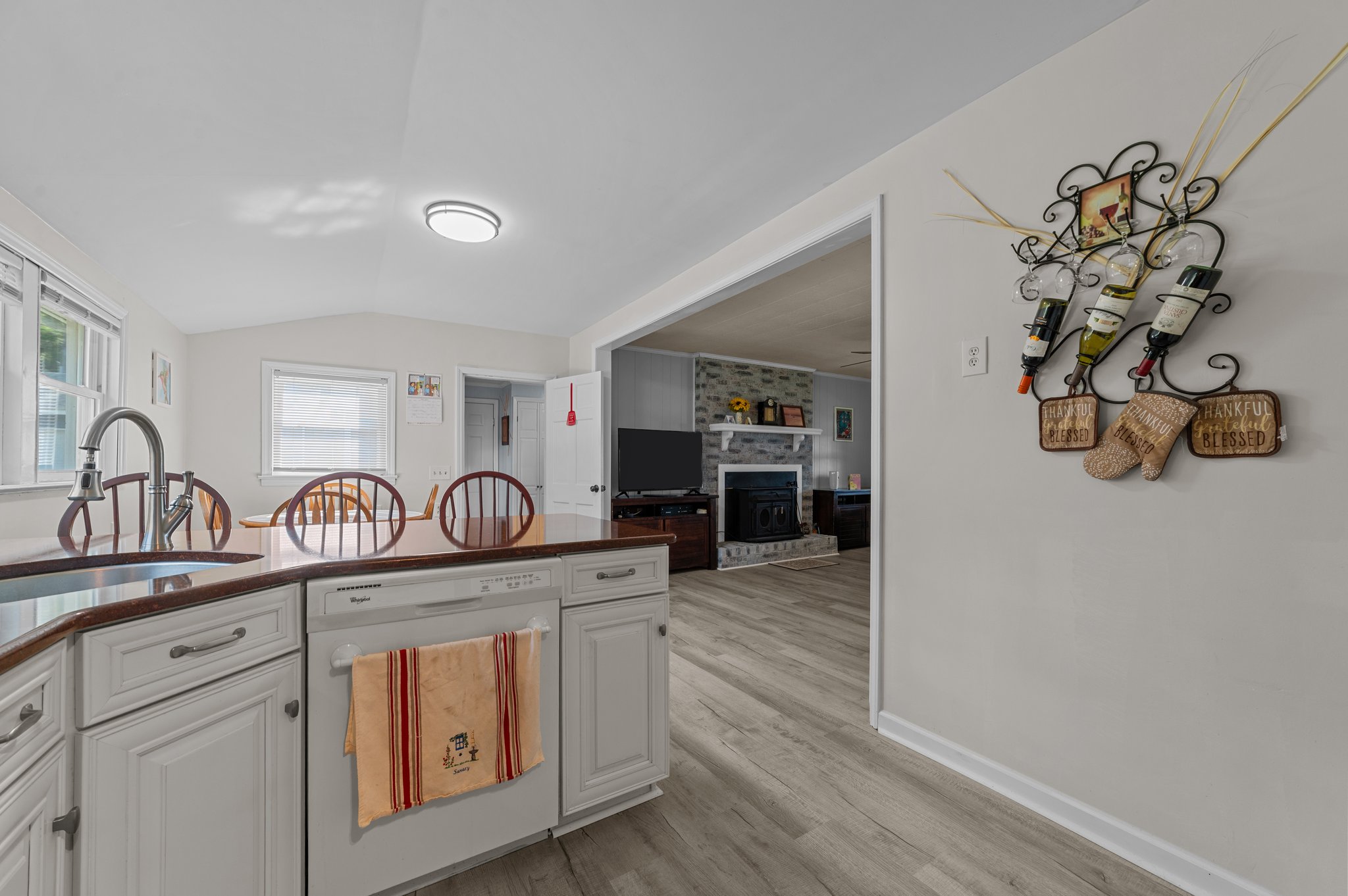 Belhaven, North Carolina, 27810, United States, 3 Bedrooms Bedrooms, ,1 BathroomBathrooms,Residential,For Sale,1944944