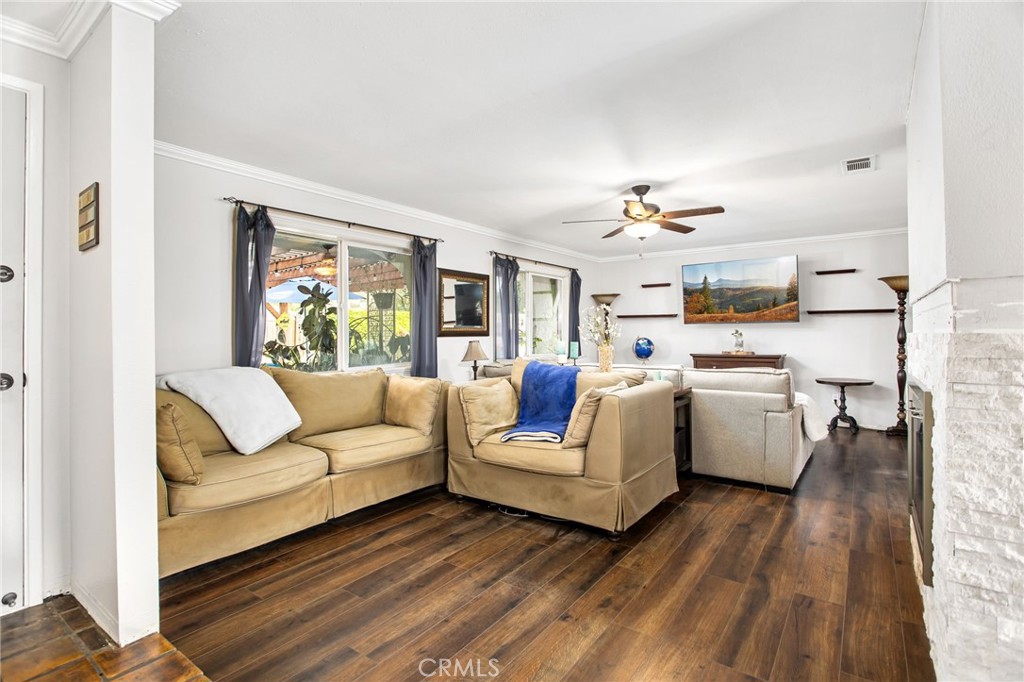 Escondido, California, 92025, United States, 3 Bedrooms Bedrooms, ,2 BathroomsBathrooms,Residential,For Sale,2006429