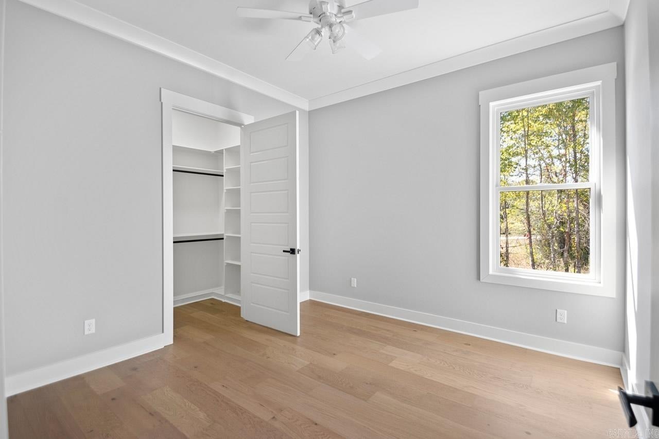 Benton, Arkansas, 72019, United States, 5 Bedrooms Bedrooms, ,4 BathroomsBathrooms,Residential,For Sale,1975690