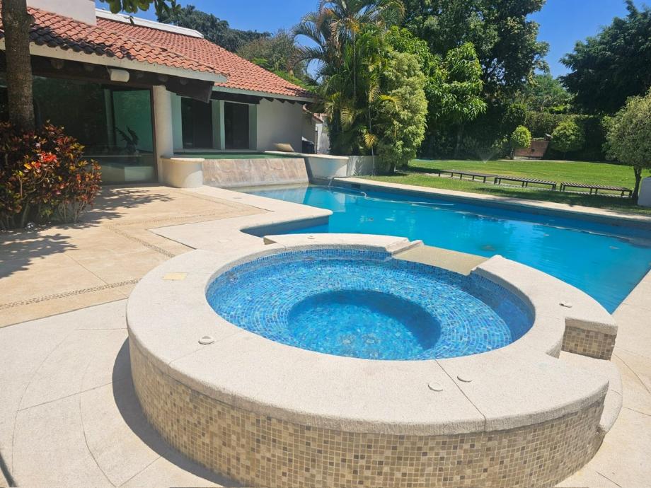 Crist?bal de Olid, Jiutepec, Morelos, 62564, Mexico, 4 Bedrooms Bedrooms, ,5 BathroomsBathrooms,Residential,For Sale,Crist?bal de Olid,1625302