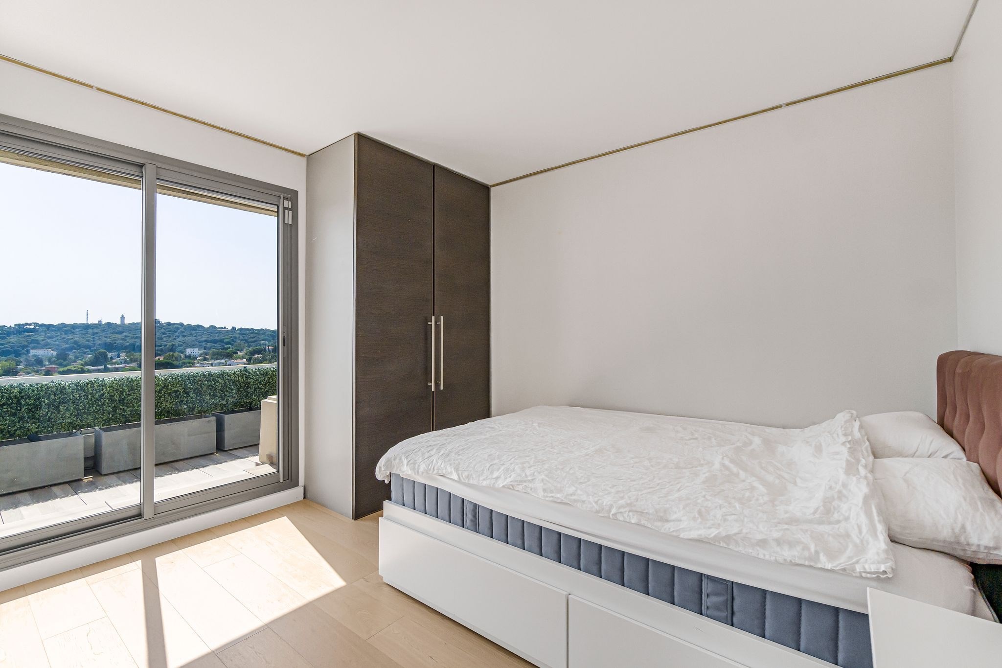  Exceptional Penthouse at the Gateway to Cap d’Antibes – 200 sqm Panoramic Terra… - 物件實景