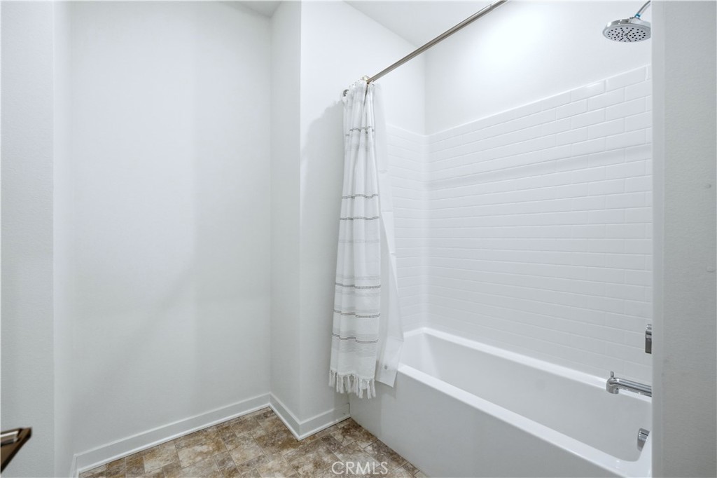 Fontana, California, 92336, United States, 4 Bedrooms Bedrooms, ,3 BathroomsBathrooms,Residential,For Sale,1995371