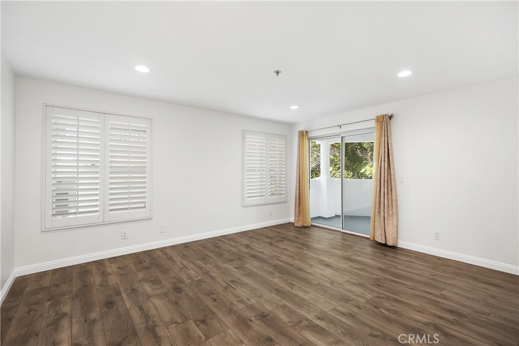 San Clemente, California, 92672, United States, 2 Bedrooms Bedrooms, ,3 BathroomsBathrooms,Residential,For Sale,1989369