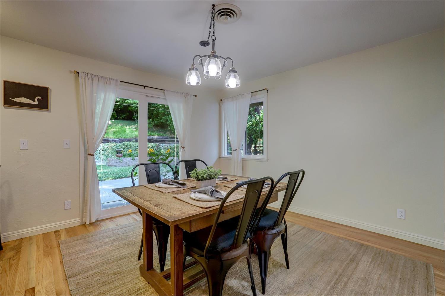 Nevada City, California, 95959, United States, 3 Bedrooms Bedrooms, ,3 BathroomsBathrooms,Residential,For Sale,1858077