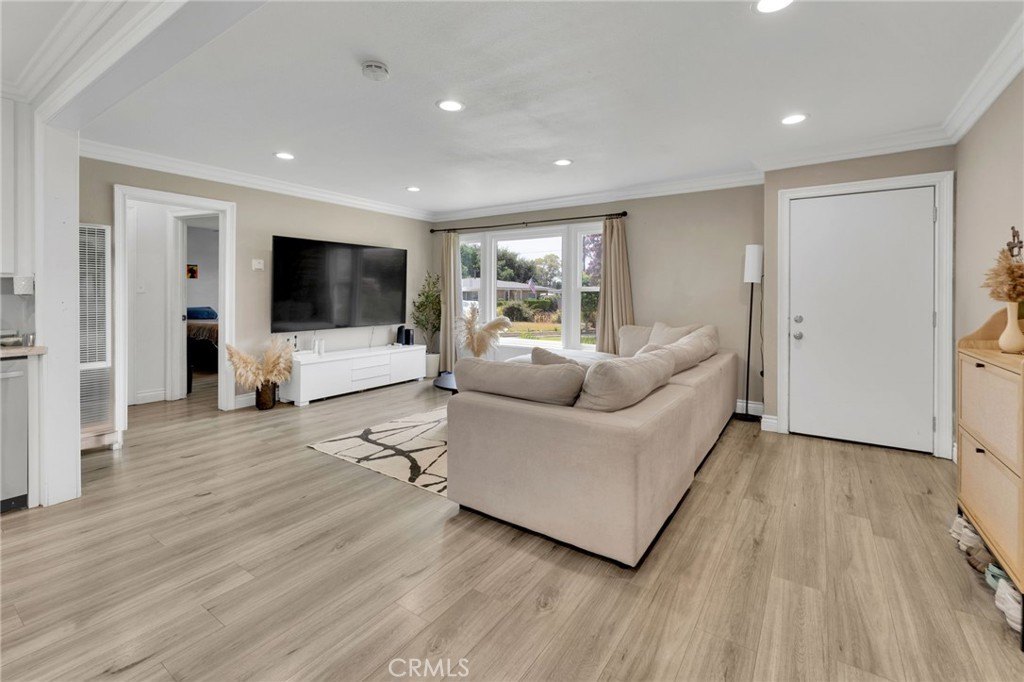 Glendora, California, 91741, United States, 3 Bedrooms Bedrooms, ,1 BathroomBathrooms,Residential,For Sale,1920323