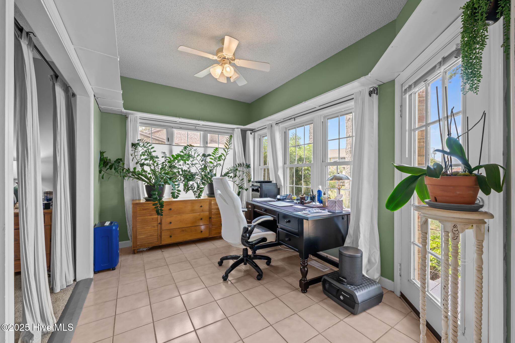 New Bern, North Carolina, 28560, United States, 4 Bedrooms Bedrooms, ,3 BathroomsBathrooms,Residential,For Sale,1946891