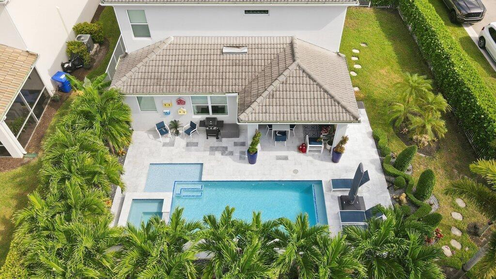 Hollywood, Florida, 33021, United States, 5 Bedrooms Bedrooms, ,3 BathroomsBathrooms,Residential,For Sale,1990187