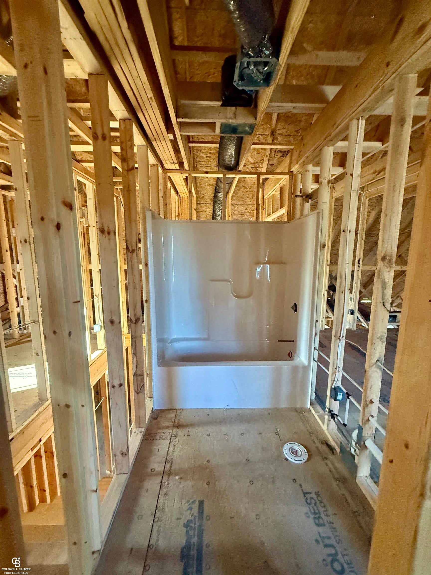 Saint Clair, Michigan, 48079, United States, 5 Bedrooms Bedrooms, ,3 BathroomsBathrooms,Residential,For Sale,1868315