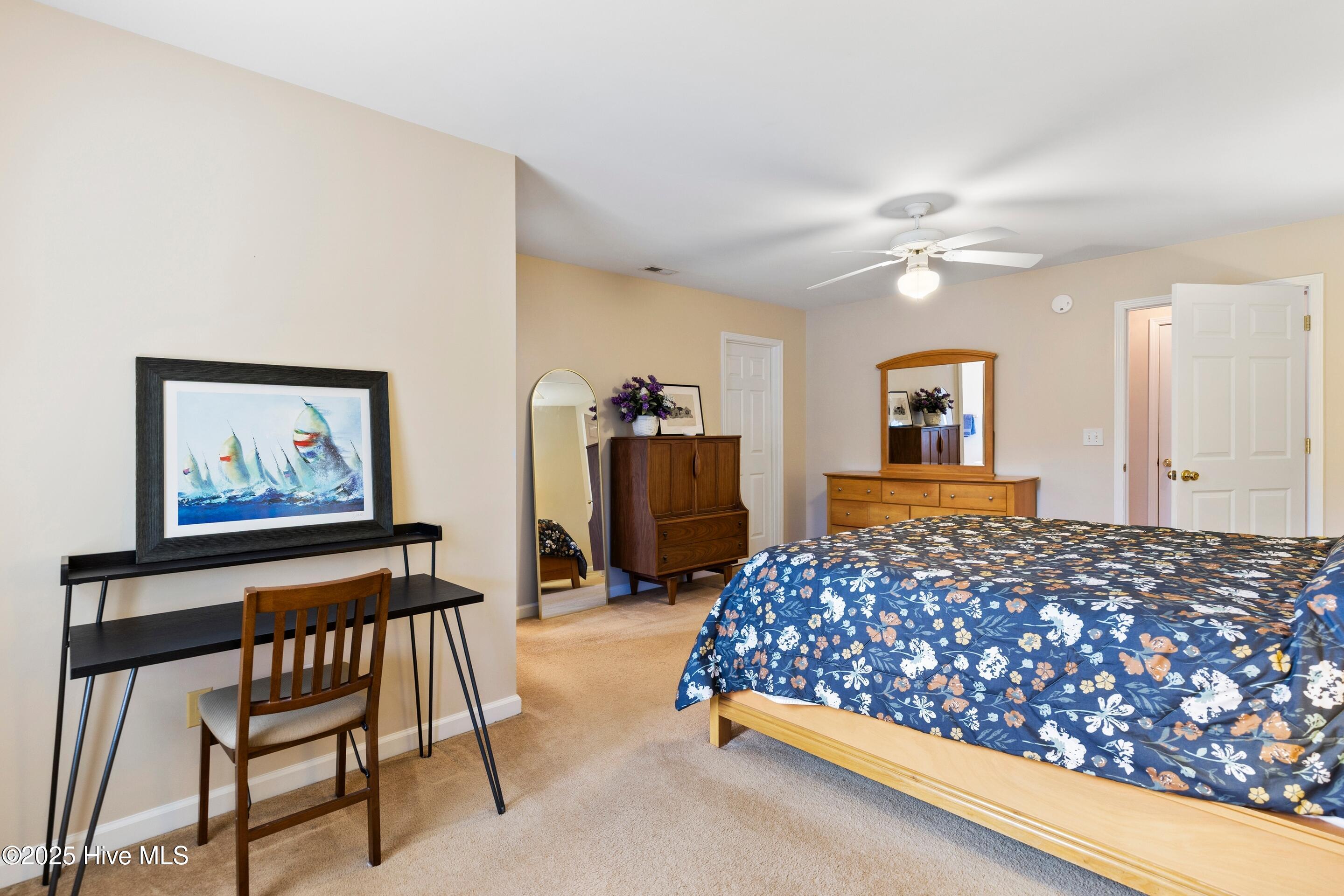 Wilmington, North Carolina, 28409, United States, 4 Bedrooms Bedrooms, ,3 BathroomsBathrooms,Residential,For Sale,1898708
