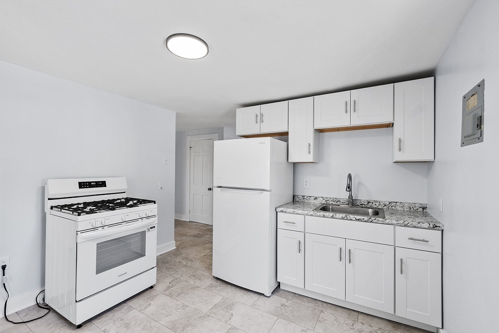 Fitchburg, Massachusetts, 01420, United States, 6 Bedrooms Bedrooms, ,3 BathroomsBathrooms,Residential,For Sale,1925075