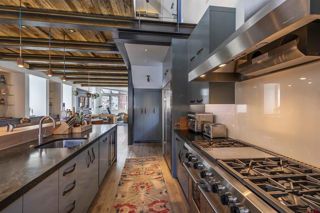 Telluride, Colorado, 81435, United States, 5 Bedrooms Bedrooms, ,6 BathroomsBathrooms,Residential,For Sale,1999717