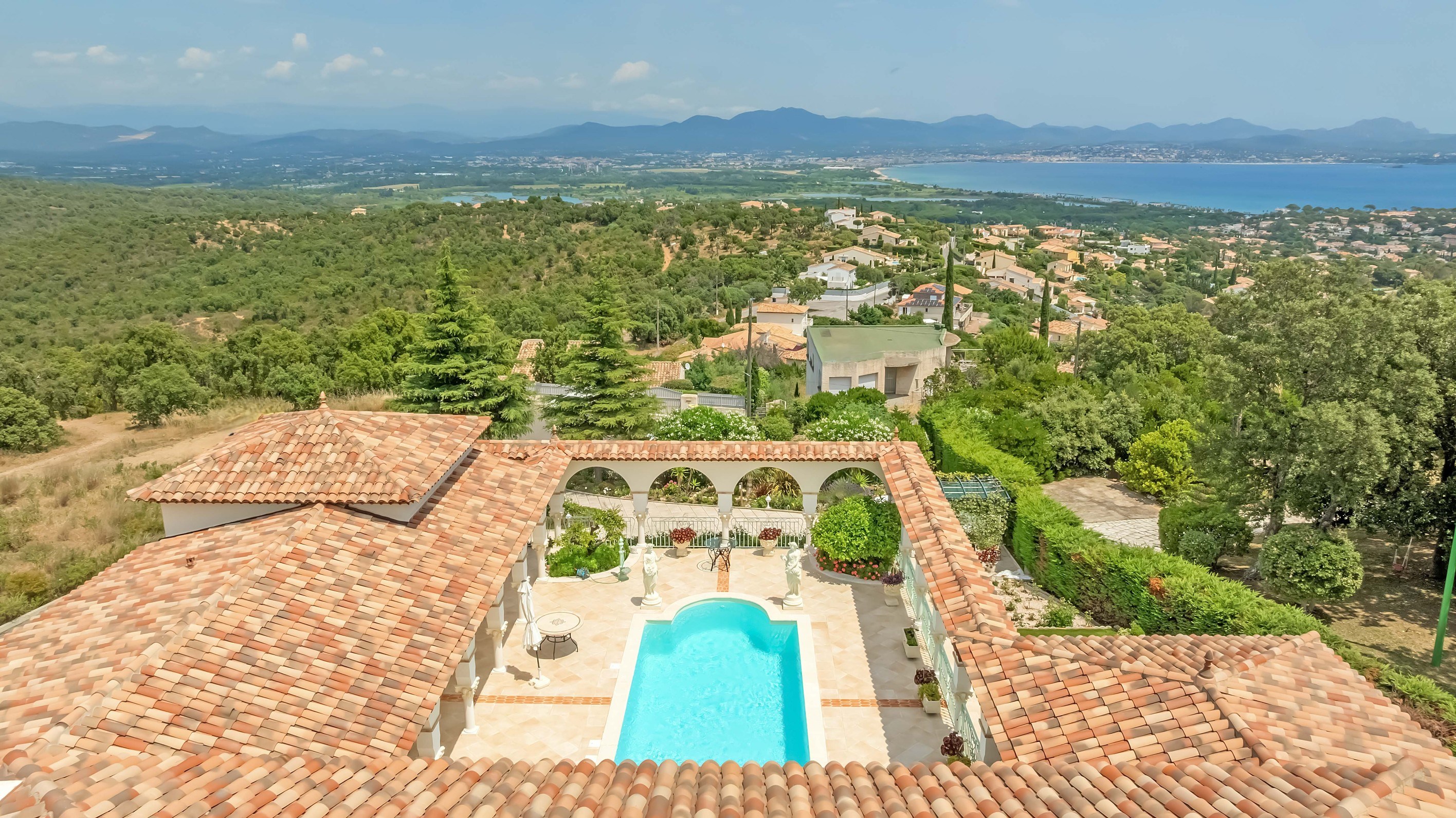  Sea view hacienda-style villa between Les Issambres and Saint-Raphaël - 物件實景