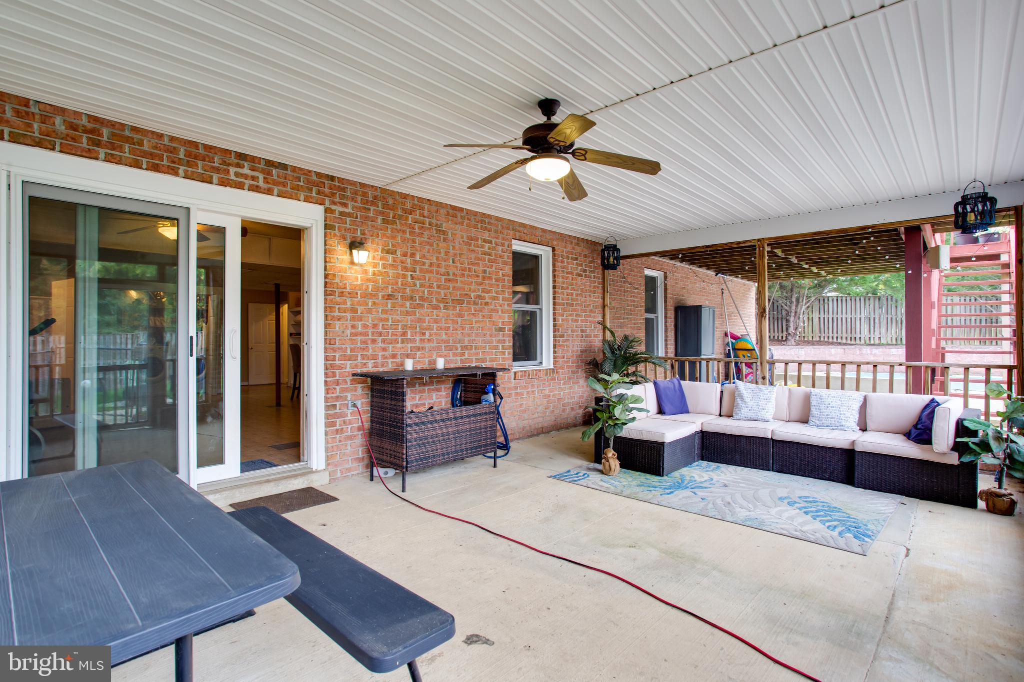 Waldorf, Maryland, 20601, United States, 5 Bedrooms Bedrooms, ,5 BathroomsBathrooms,Residential,For Sale,1977344