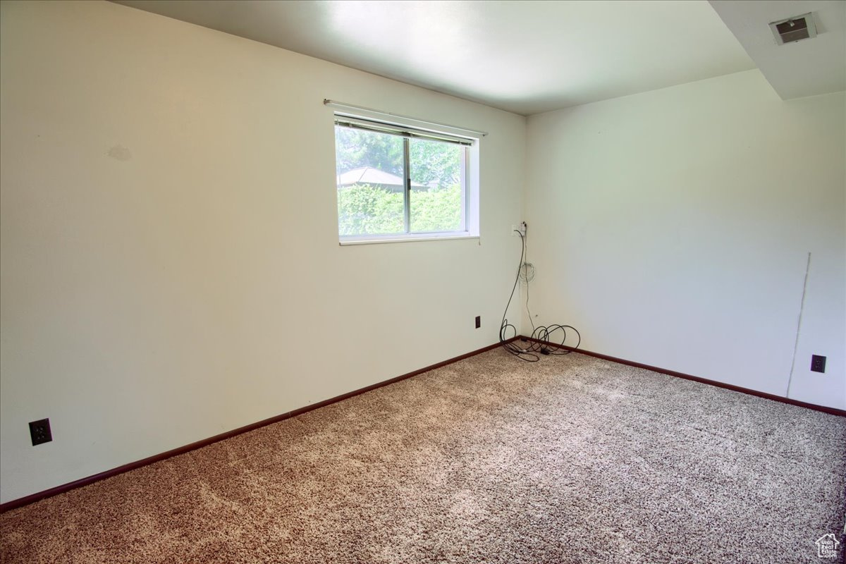 Provo, Utah, 84604, United States, 4 Bedrooms Bedrooms, ,1 BathroomBathrooms,Residential,For Sale,1940832