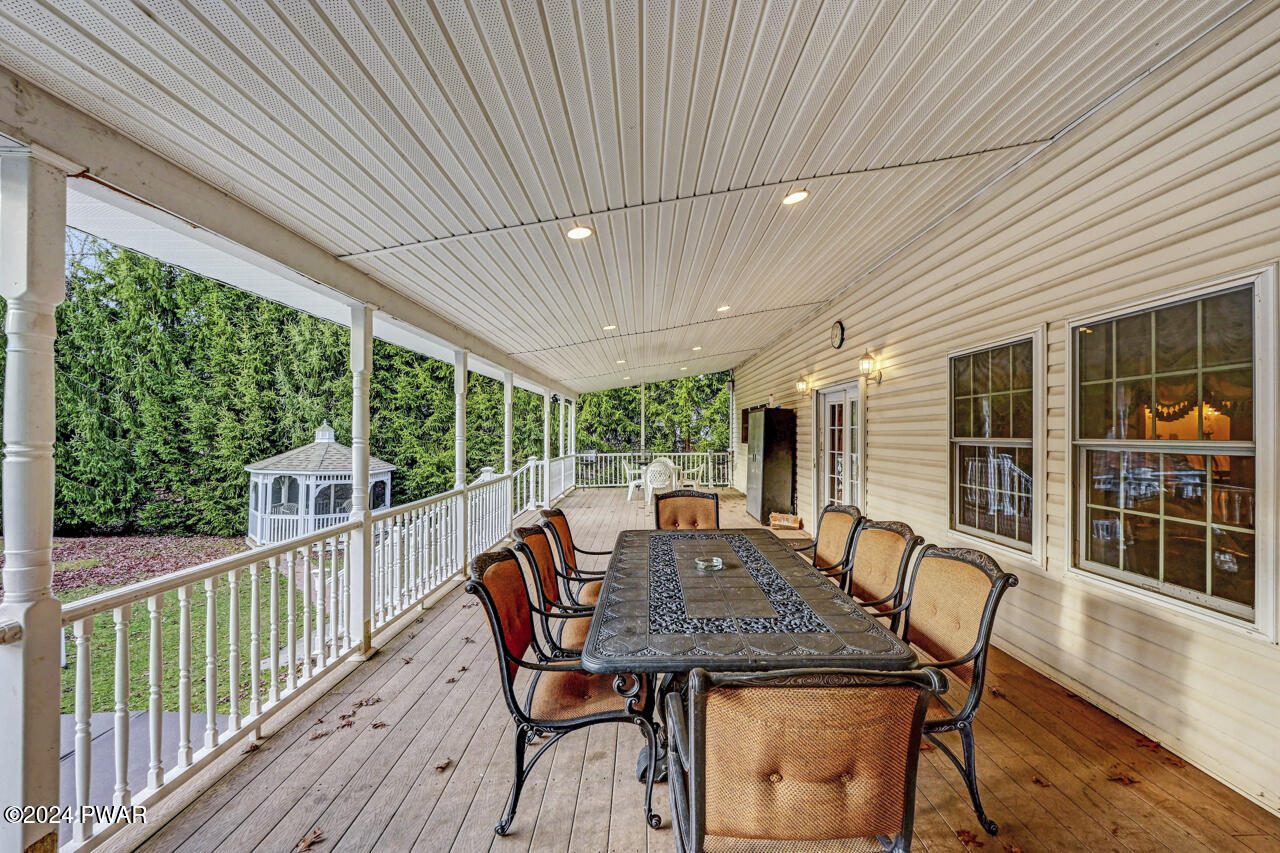 Albrightsville, Pennsylvania, 18210, United States, 4 Bedrooms Bedrooms, ,5 BathroomsBathrooms,Residential,For Sale,1982857