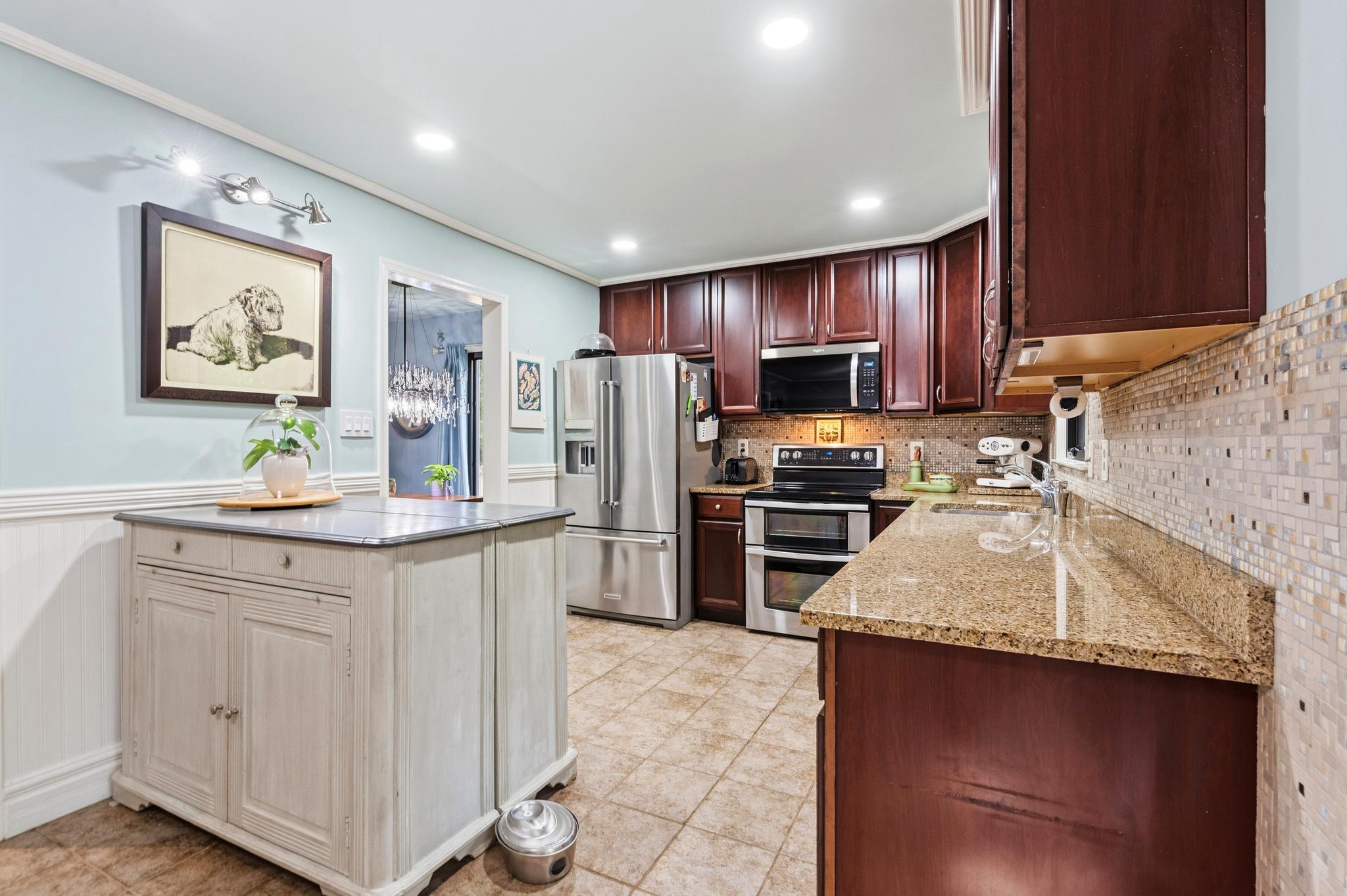  9913 Kingsbridge Drive, Fairfax, VA, 22031 - 物件實景
