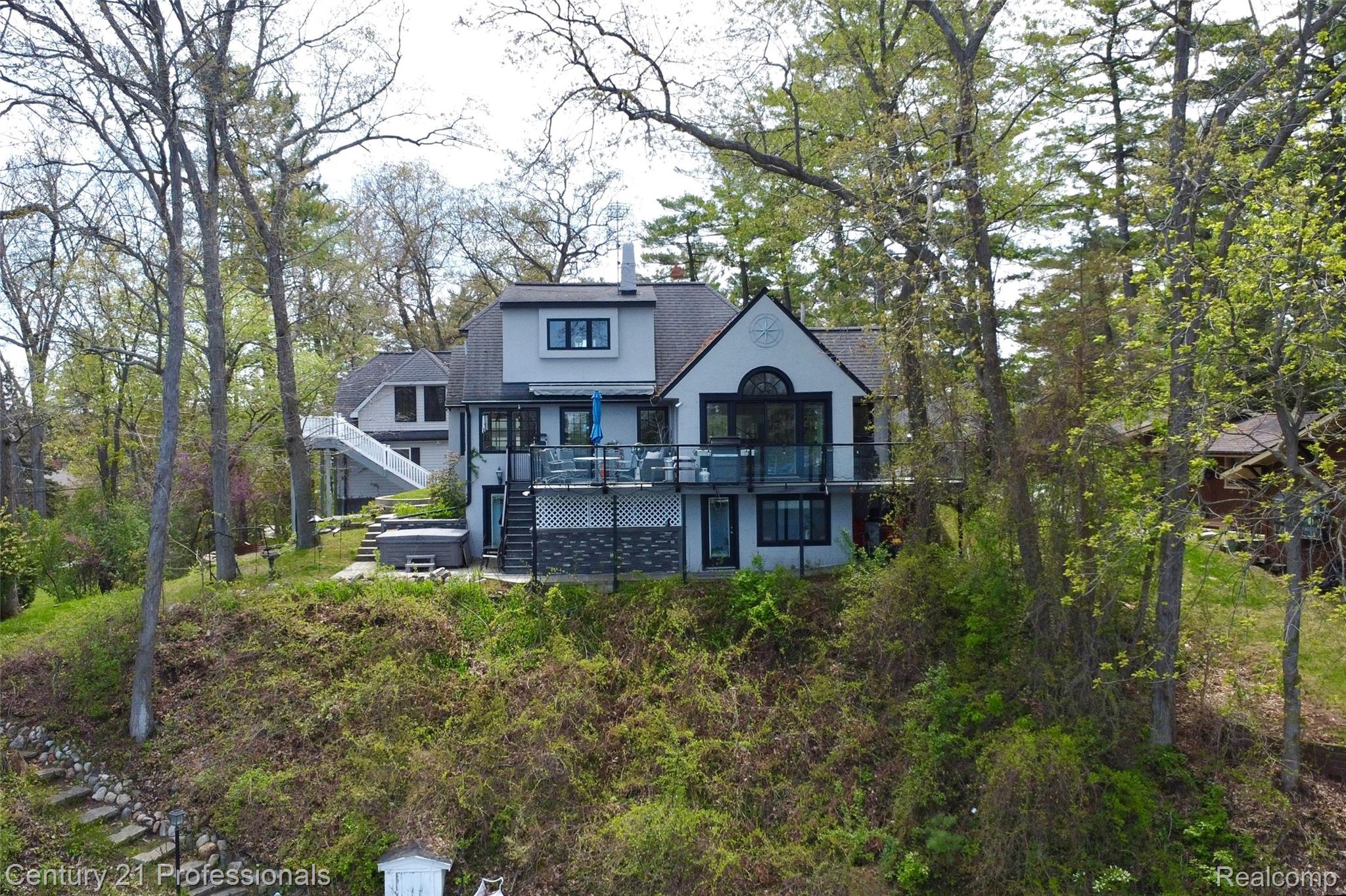 LakeOrion, Michigan, 48362, United States, 2 Bedrooms Bedrooms, ,2 BathroomsBathrooms,Residential,For Sale,2005398