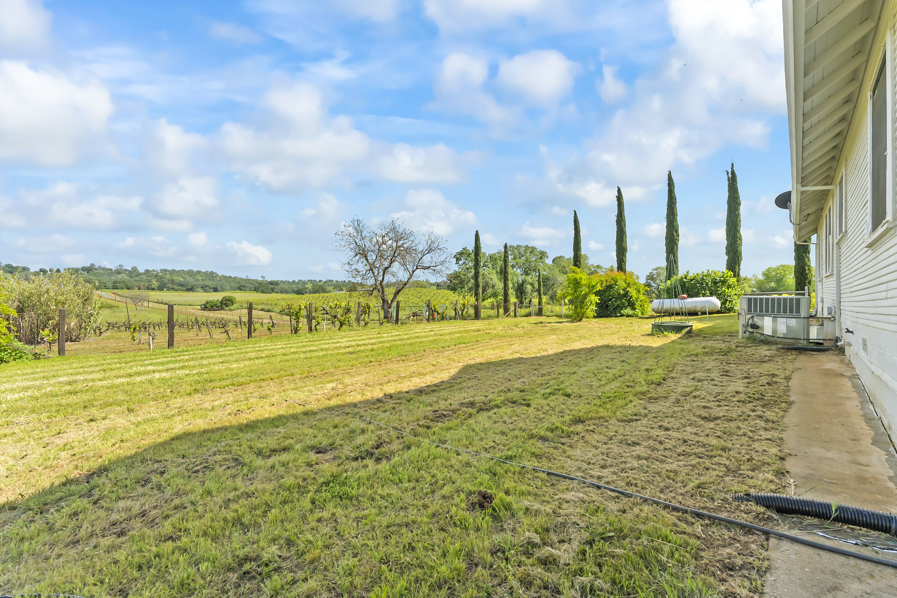  107 Acres - Seasonal Creek - Legacy - 物件實景