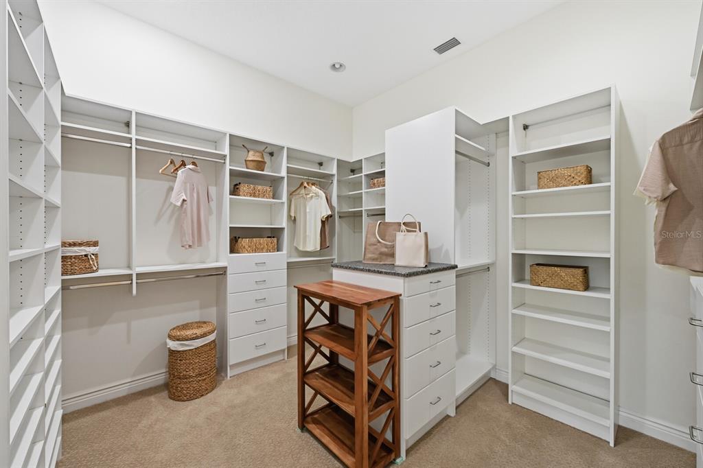 Sarasota, Florida, 34236, United States, 5 Bedrooms Bedrooms, ,5 BathroomsBathrooms,Residential,For Sale,1989074