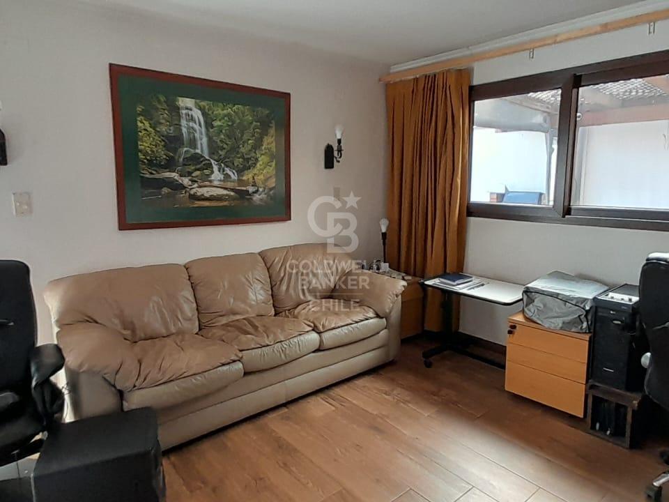 Vitacura, Chile, 5 Bedrooms Bedrooms, ,4 BathroomsBathrooms,Residential,For Sale,1961316