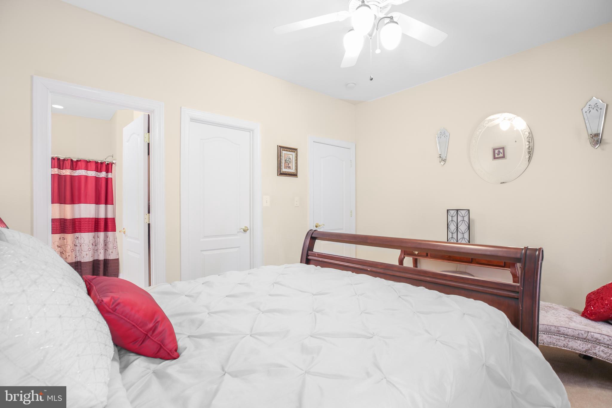 Woodbridge, Virginia, 22192, United States, 5 Bedrooms Bedrooms, ,5 BathroomsBathrooms,Residential,For Sale,1987362