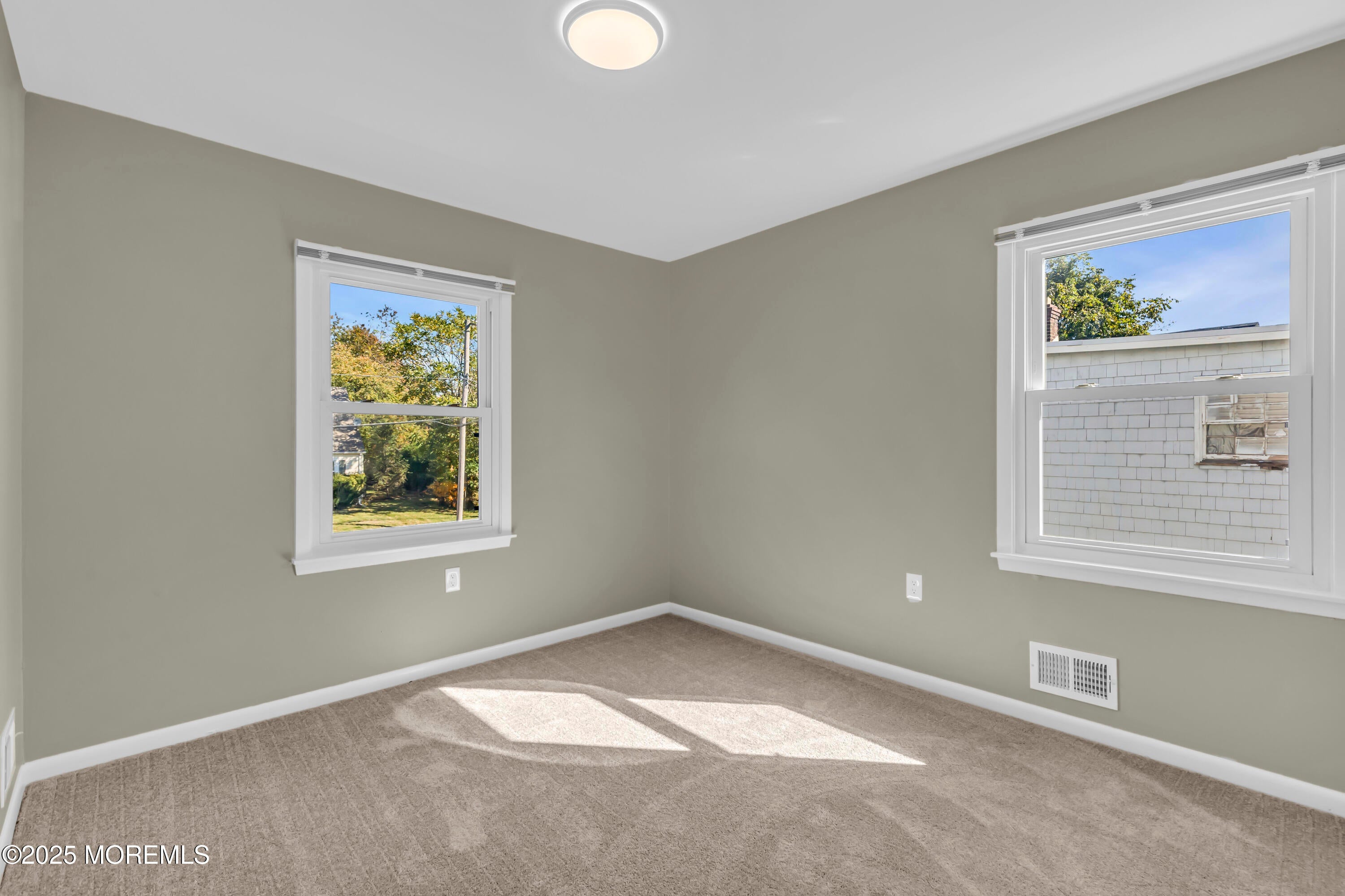 Freehold, New Jersey, 07728, United States, 3 Bedrooms Bedrooms, ,2 BathroomsBathrooms,Residential,For Sale,1990180