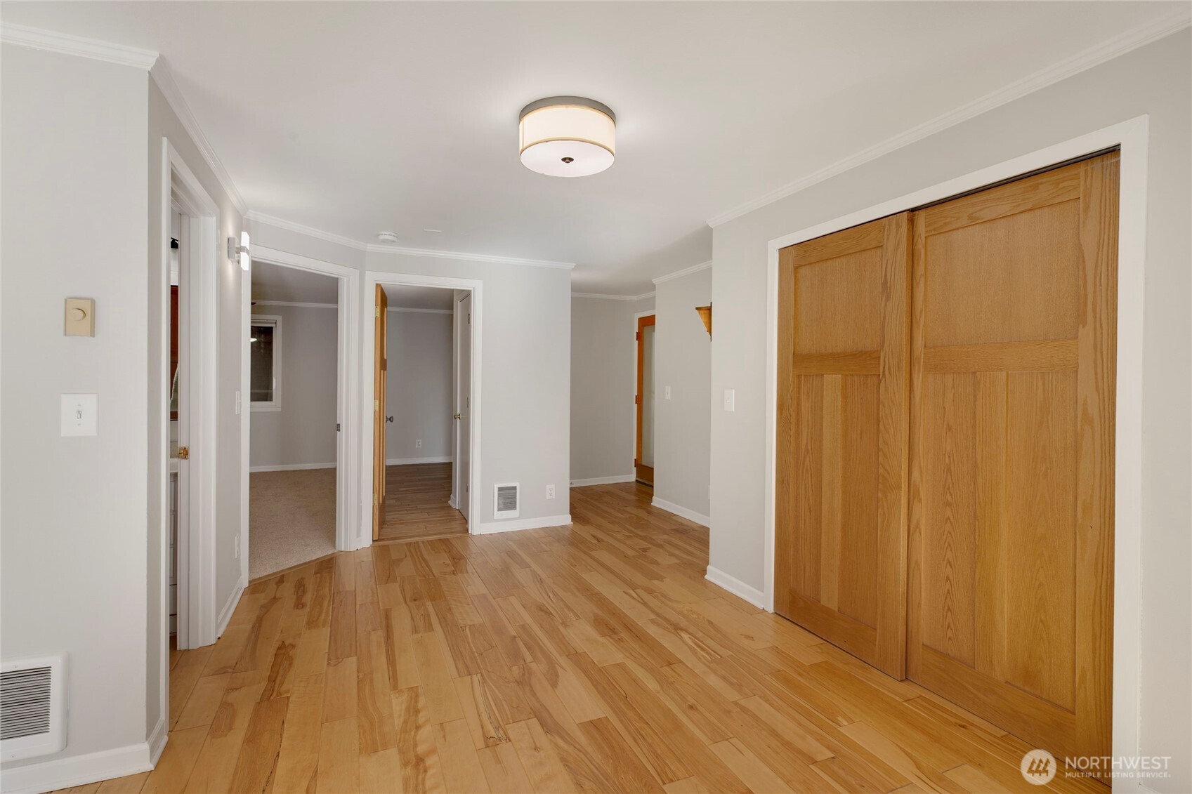 Seattle, Washington, 98122, United States, 2 Bedrooms Bedrooms, ,Residential,For Sale,1847891