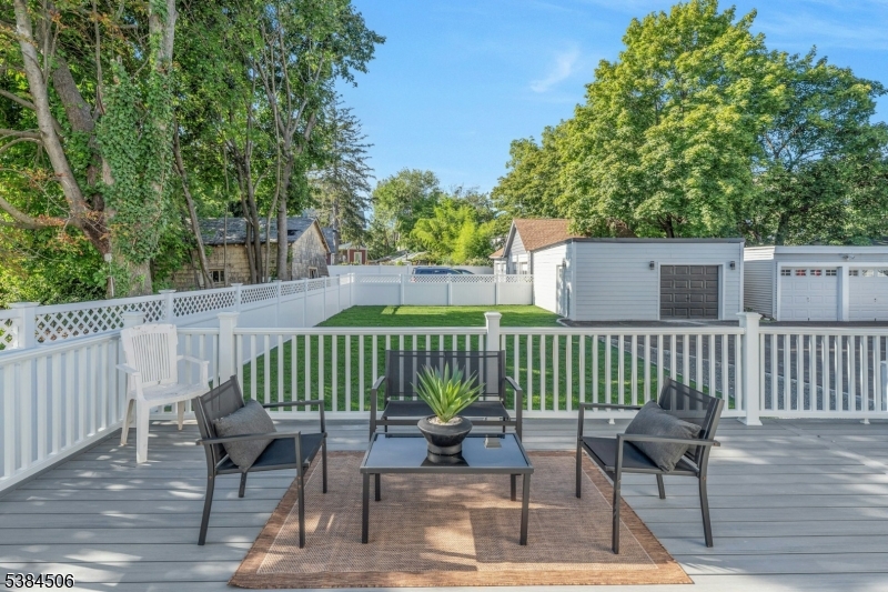 Montclair Twp., New Jersey, 07042, United States, 6 Bedrooms Bedrooms, ,5 BathroomsBathrooms,Residential,For Sale,1947111