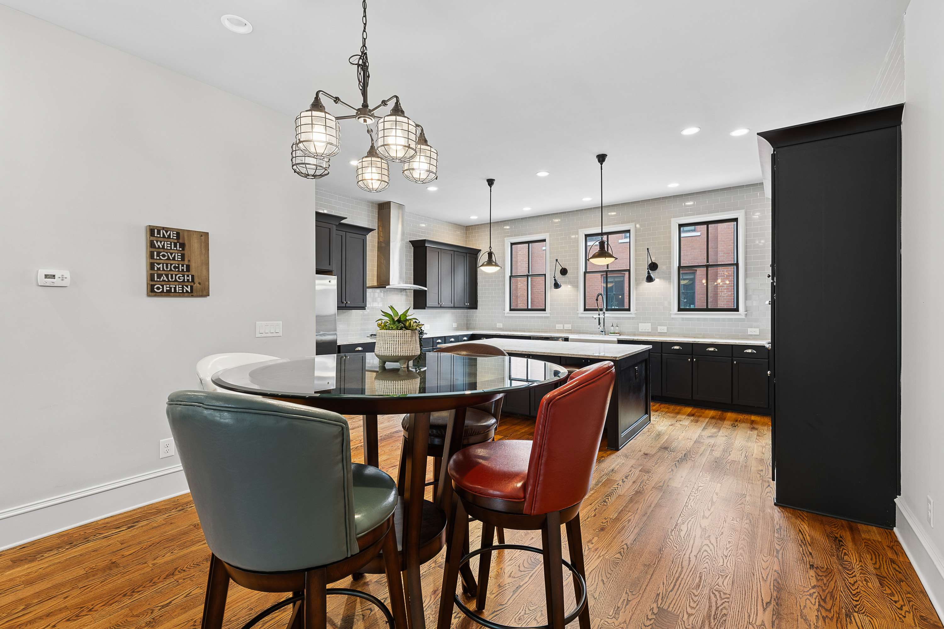  Stunning Townhome in Decatur