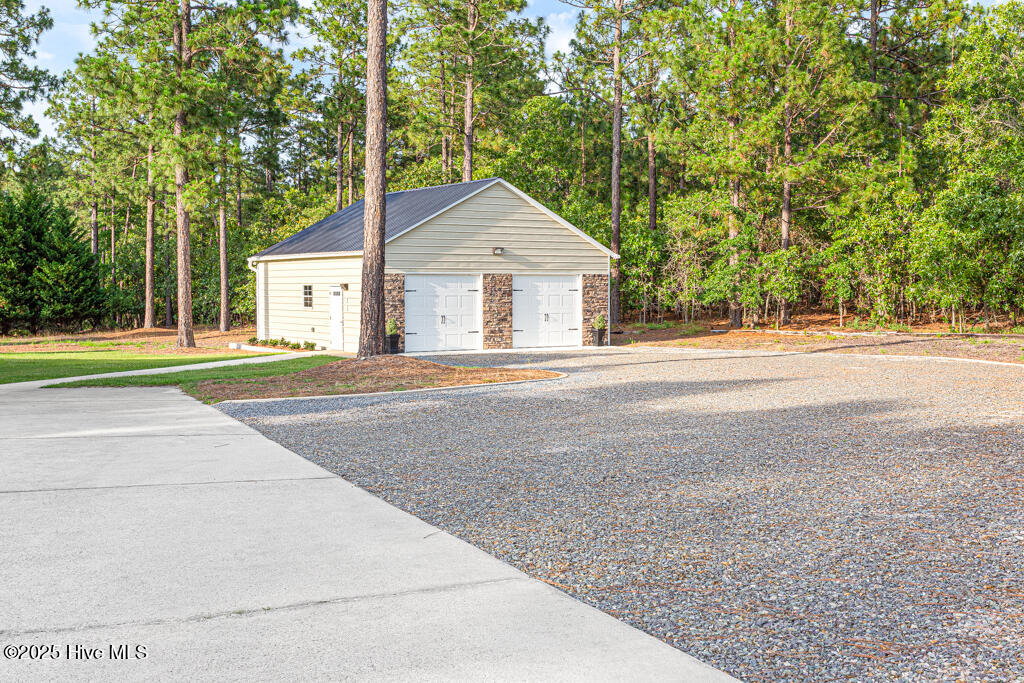 West End, North Carolina, 27376, United States, 4 Bedrooms Bedrooms, ,4 BathroomsBathrooms,Residential,For Sale,1877359
