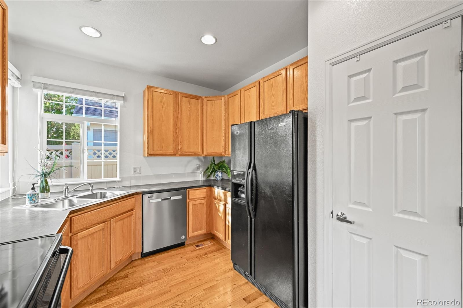 Broomfield, Colorado, 80023, United States, 4 Bedrooms Bedrooms, ,2 BathroomsBathrooms,Residential,For Sale,1959332