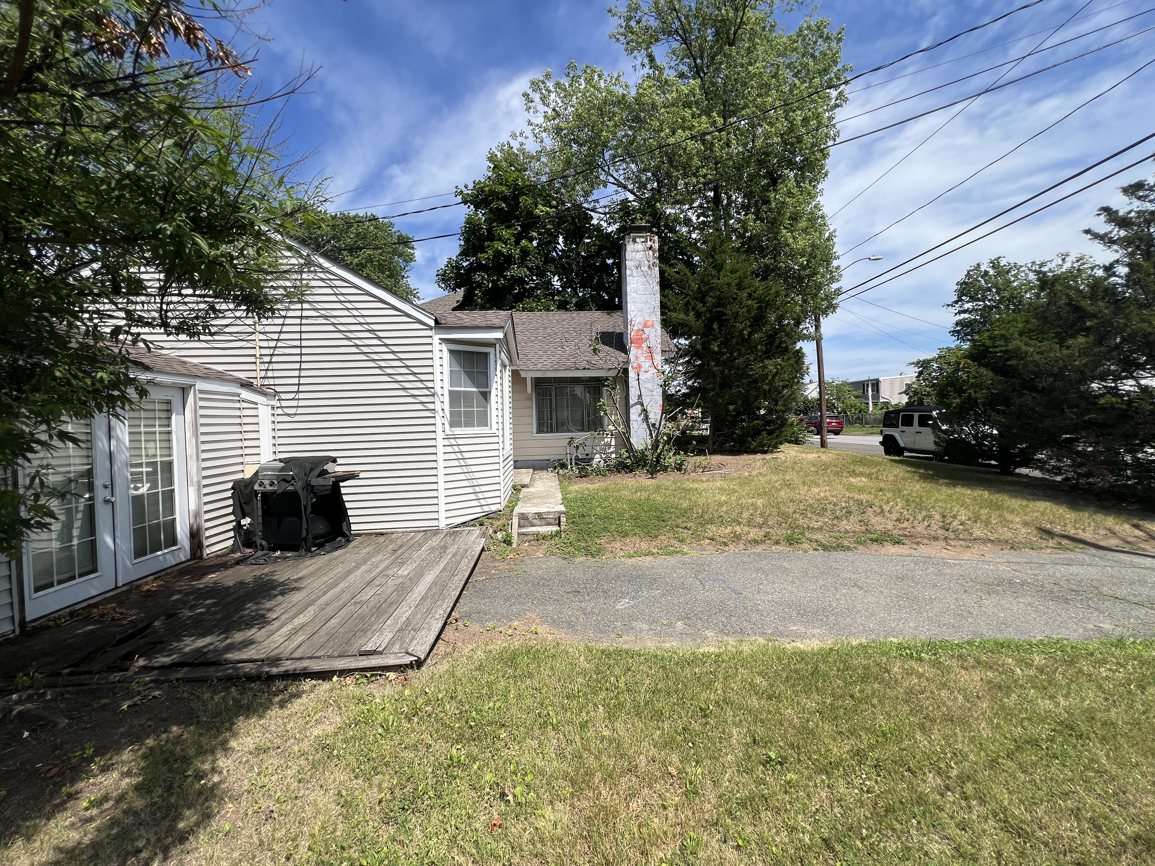  117 Waterbury Avenue - 物件實景