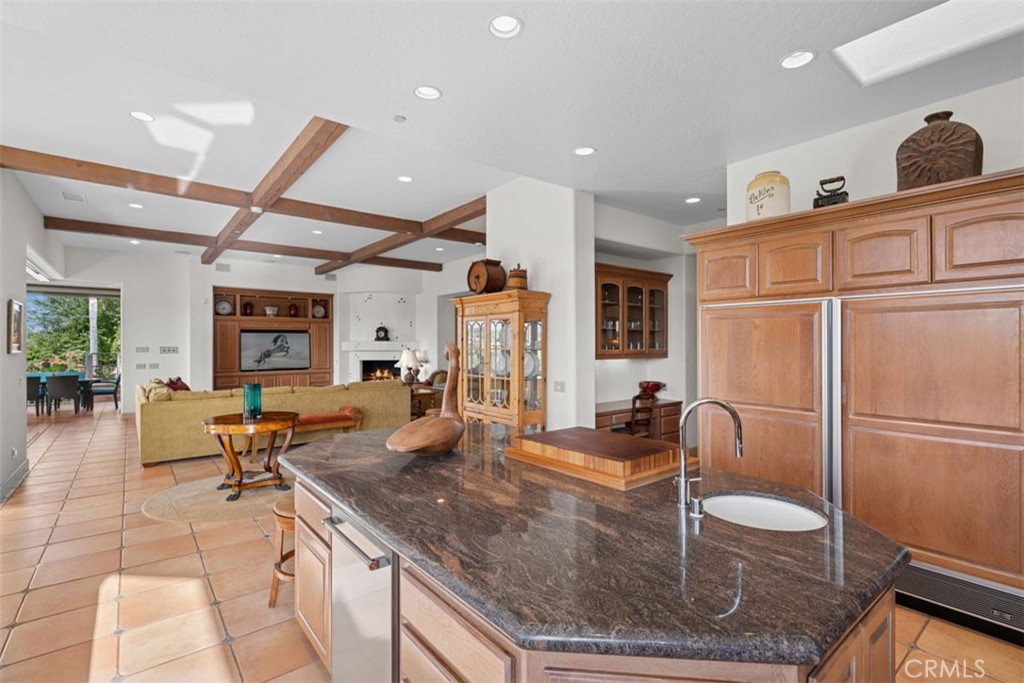 Rancho Santa Fe, California, 92067, United States, 5 Bedrooms Bedrooms, ,6 BathroomsBathrooms,Residential,For Sale,1989068