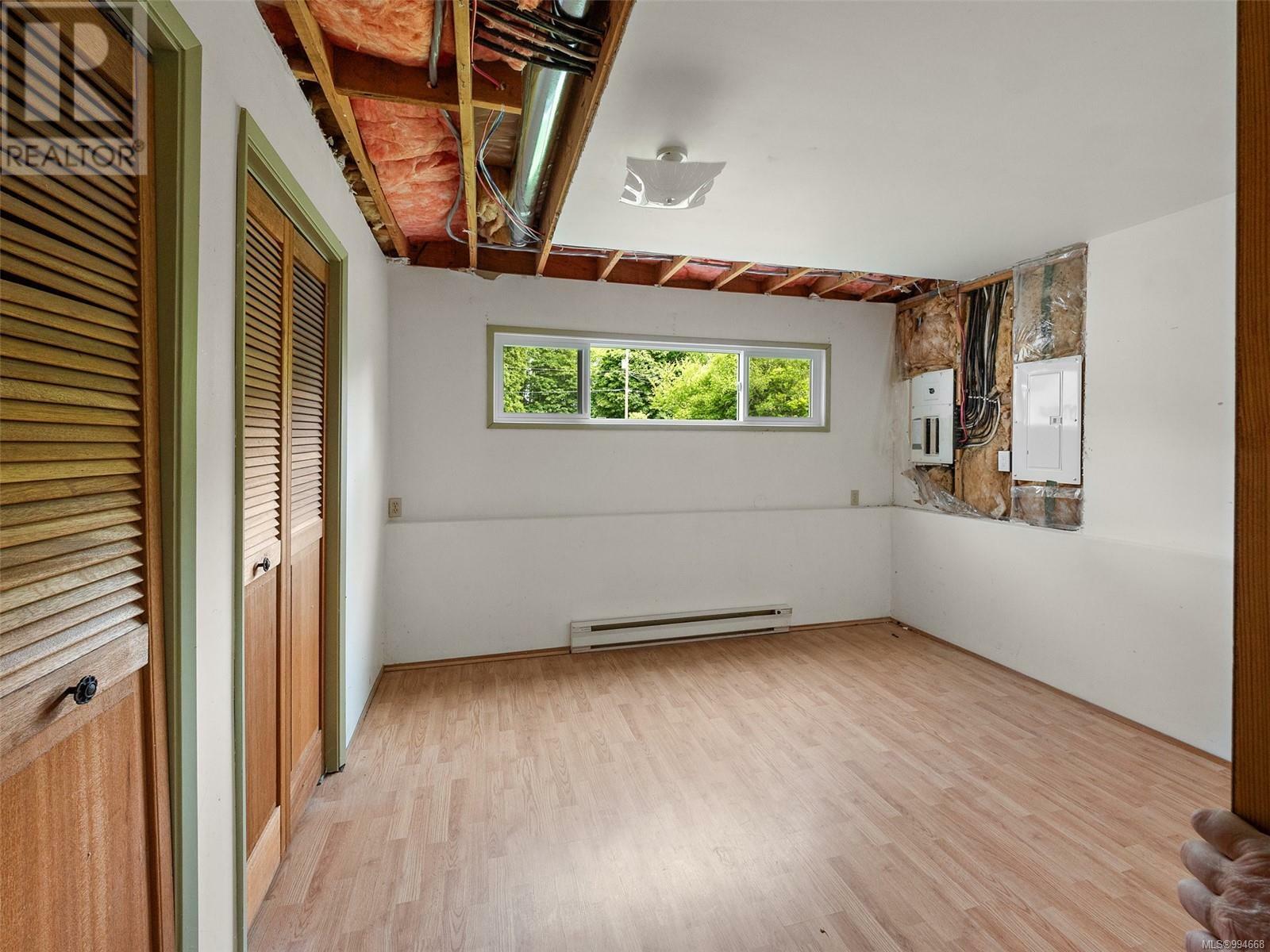 SOOKE, British Columbia, V9Z 0T3, CA, 7 Bedrooms Bedrooms, ,3 BathroomsBathrooms,Residential,For Sale,1875081