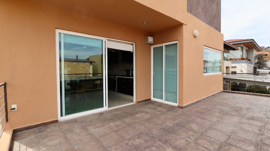 Morelia, Michoacán de Ocampo, 58350, Mexico, 4 Bedrooms Bedrooms, ,4 BathroomsBathrooms,Residential,For Sale,1998426