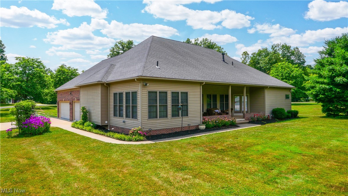 Garrettsville, Ohio, 44231, United States, 3 Bedrooms Bedrooms, ,3 BathroomsBathrooms,Residential,For Sale,1890626