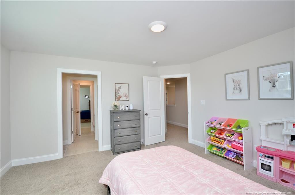 Spring Hope, North Carolina, 28390, United States, 5 Bedrooms Bedrooms, ,4 BathroomsBathrooms,Residential,For Sale,1993285