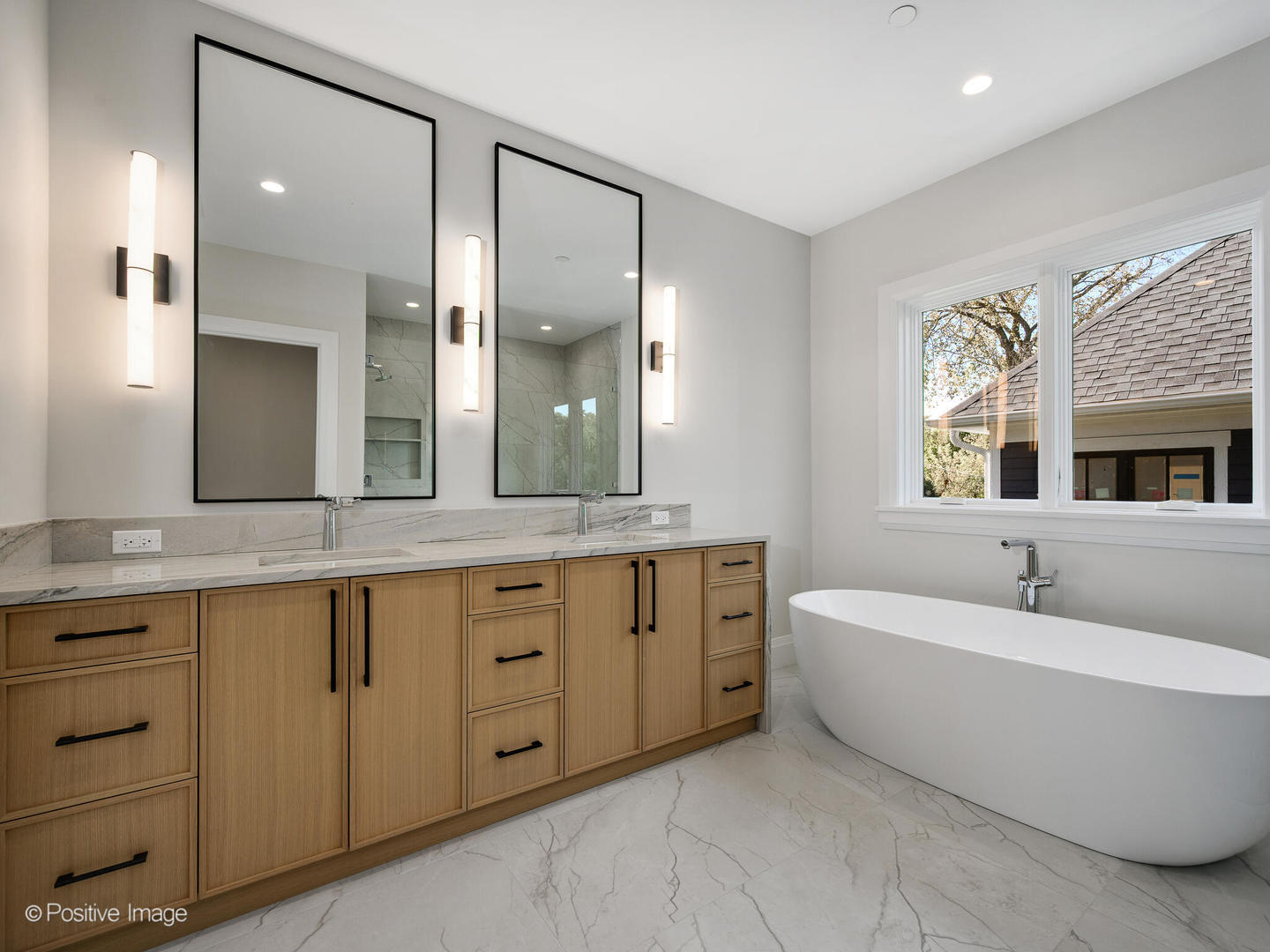 Wilmette, Illinois, 60091, United States, 5 Bedrooms Bedrooms, ,6 BathroomsBathrooms,Residential,For Sale,1987581