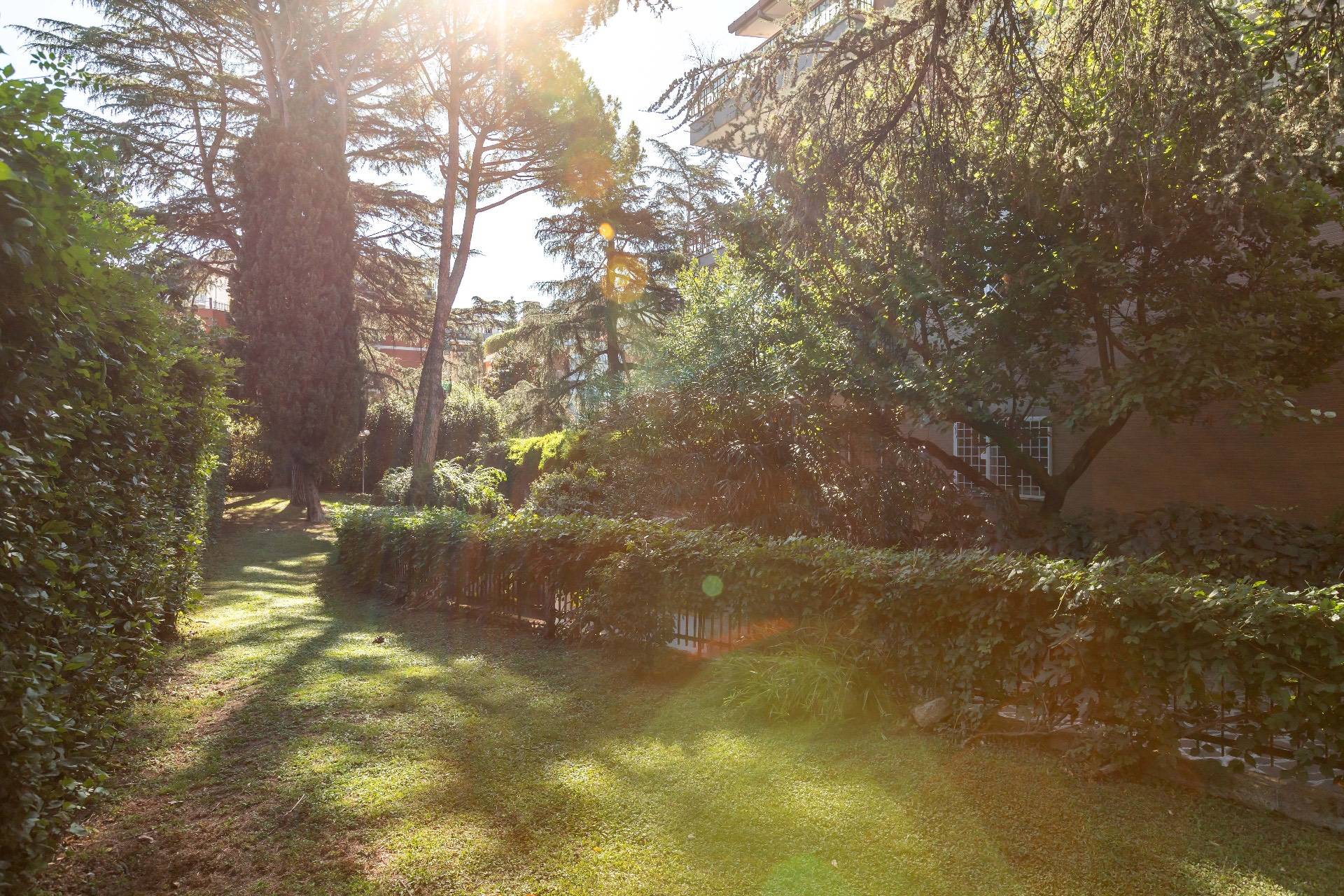 Roma, Roma, 00100, IT, 3 Bedrooms Bedrooms, ,2 BathroomsBathrooms,Residential,For Sale,1963202